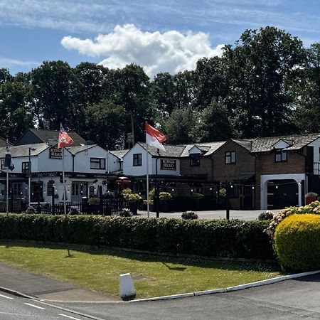 The Kings Head Inn Глостер Экстерьер фото