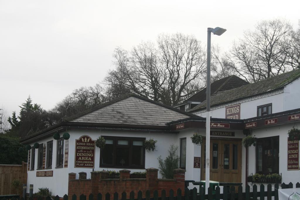 The Kings Head Inn Глостер Экстерьер фото